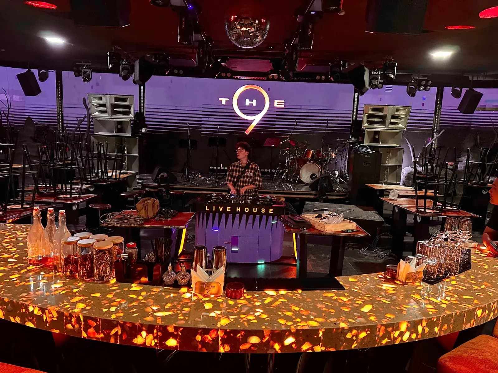 Chi tiết cụm loa hệ thống âm thanh tại The9 BH Live House